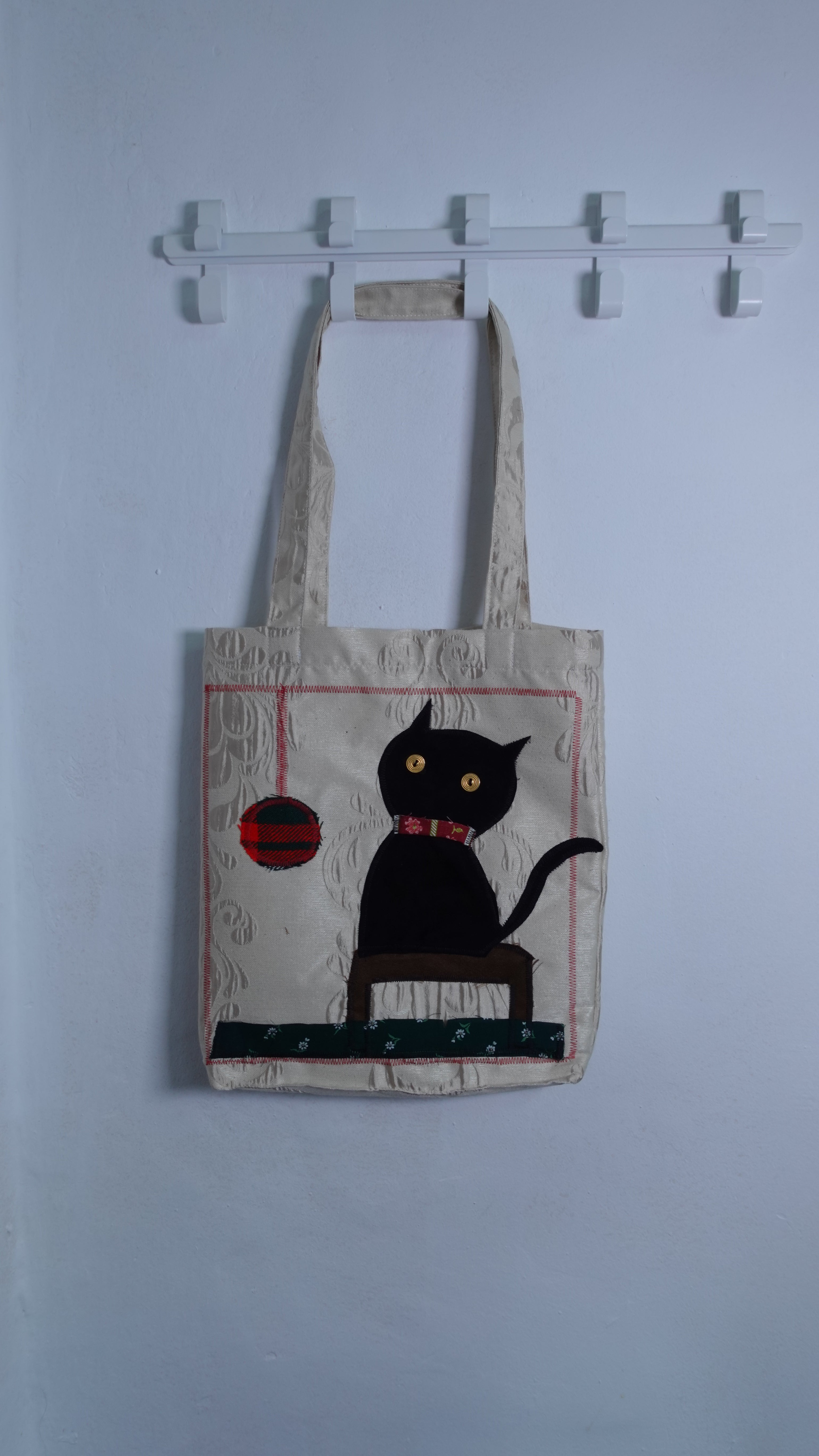 Kézműves szatyrok és táskák | Sacoșe și genți handmade | Handmade bags and purses